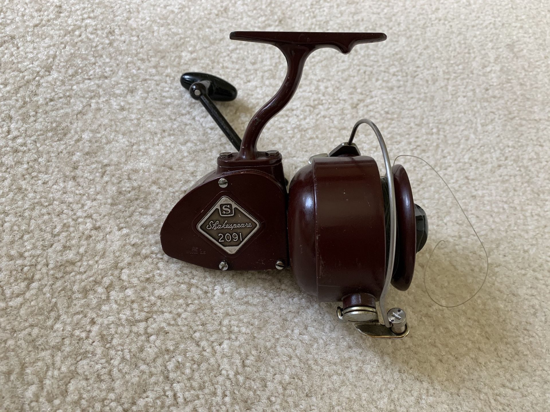 Shakespeare 2091 Model EE Vintage Spinning Reel