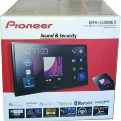 Brand new Conditions Pioneer Stereo Full Screen 2024 Cost $600! Still. & i paid $200 alone on 12 inch Pioneer speaker. $500! Or closer offer all. Or $