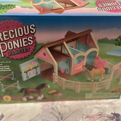 Toy Stable And Horses 