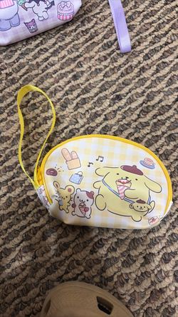 Pom Pom coin wristlet