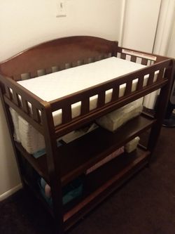 Cama para cambiar pañales