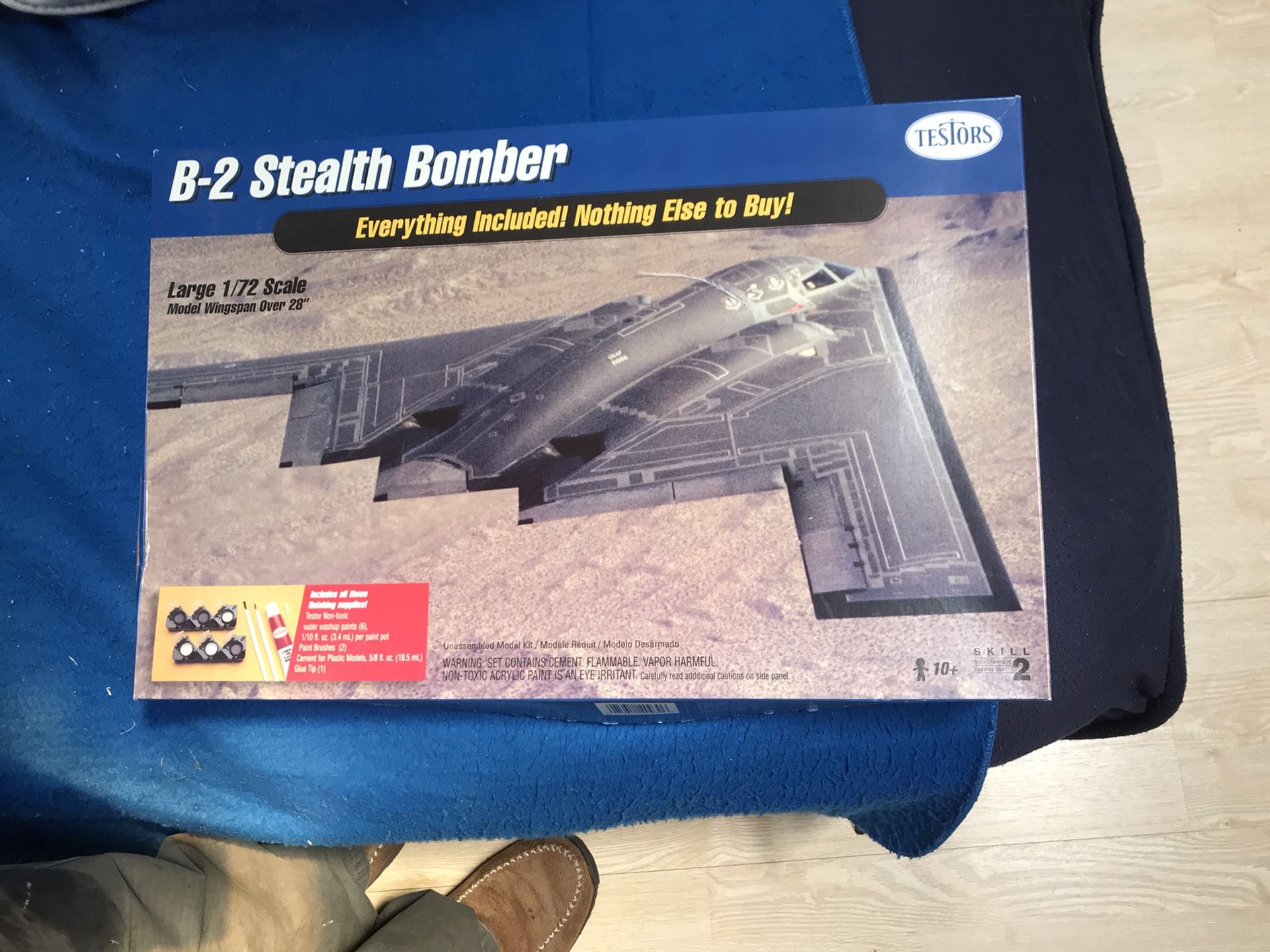 New Tester B-2 Stealth Bomber Model - Complete Kit