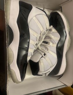 Air Jordan 11 Concord