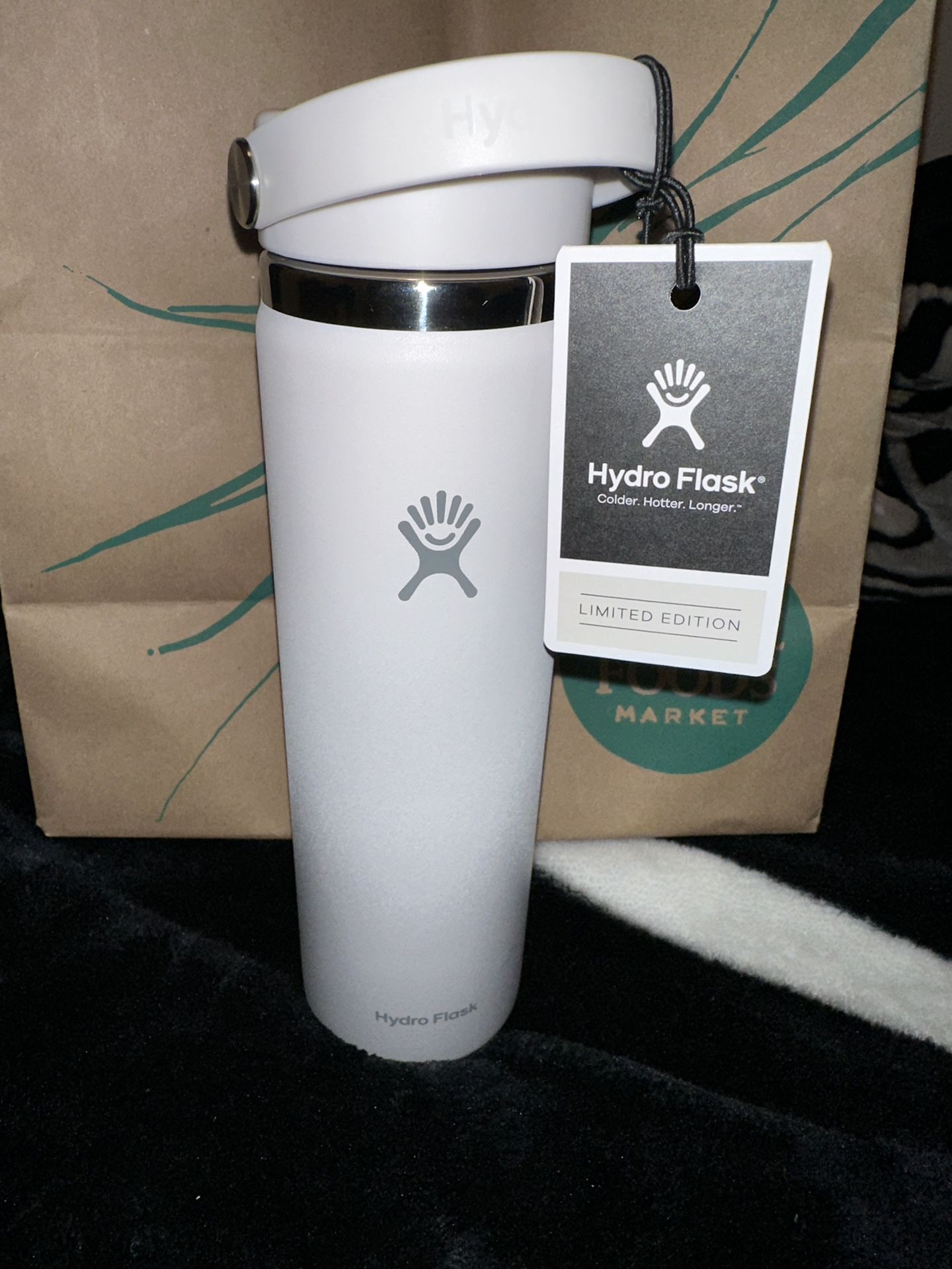 Hydro Flask in plum color. 24 oz standard mouth for Sale in Rancho  Cucamonga, CA - OfferUp