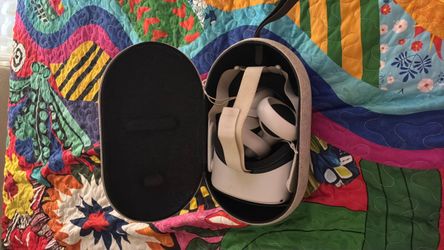 Meta Quest 2 VR Headset with Carry Case
