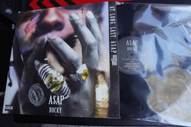 🎵 A$AP Rocky – AT.LONG.LAST.A$AP 2LP – Poster + Booklet Included
