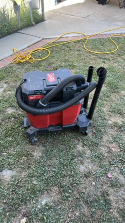 Milwaukee 9 galón wet/dry vacuum