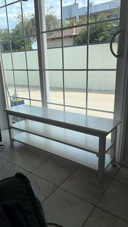 White Wood Shoe Bench