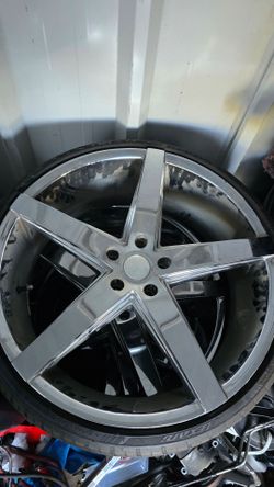 22" rims and tires