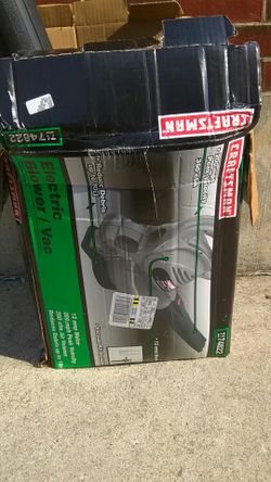 Craftsman electric blower/ vacuum blow grass leaves and vacuum fall is coming