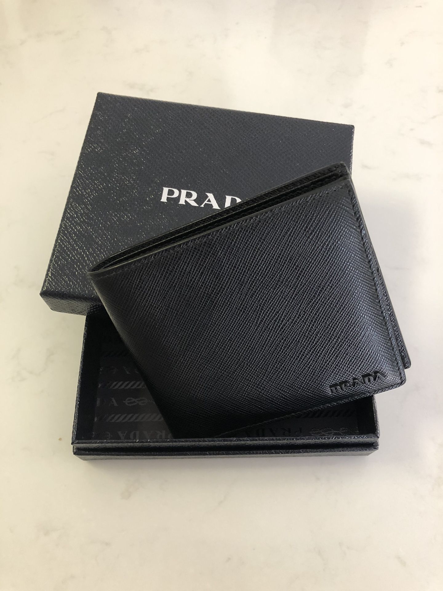 Prada Wallet (Brand New Condition)