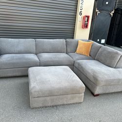 Sectional Couch 