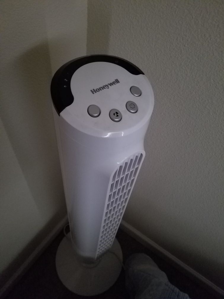 Honeywell Tower fan