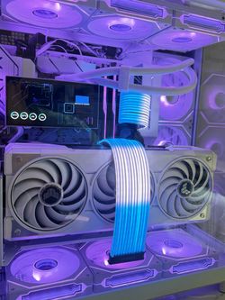 Intel RTX 5070 Custom White Gaming PC