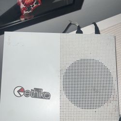 Xbox one and controller 