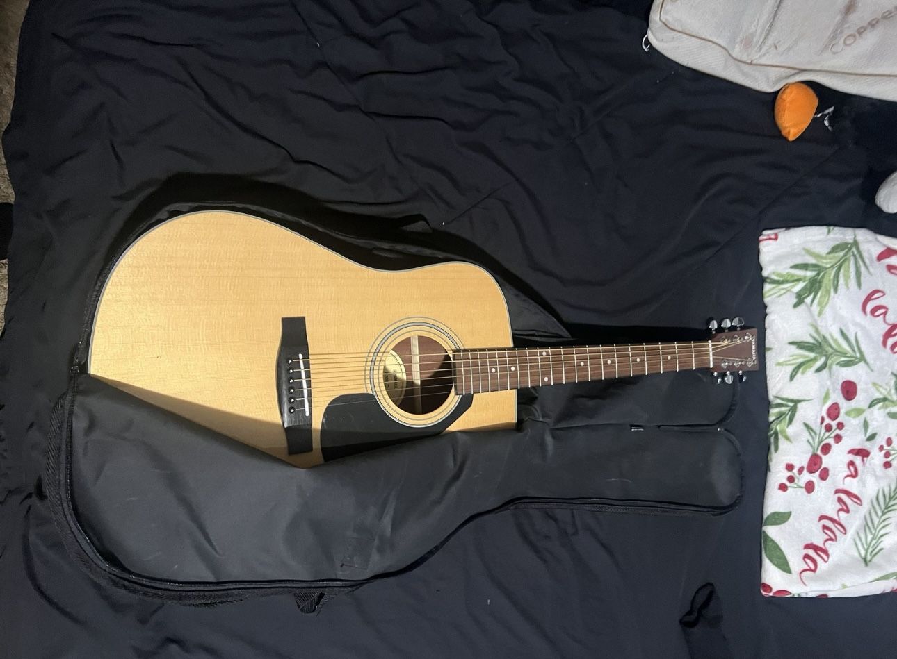 Yamaha 6 string guitar 