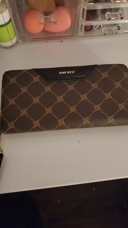 Nine west