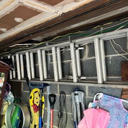 24 Foot aluminum ladder