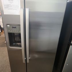 GE 23.0 Cu. F. Side-By-Side Refrigerator