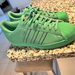 Adidas Superstar Limited Edition Never Used. 