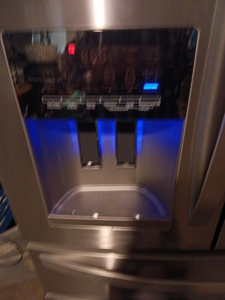  Refrigerator 