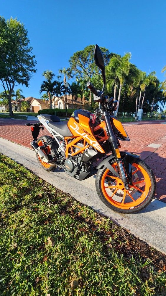 2020 KTM 390