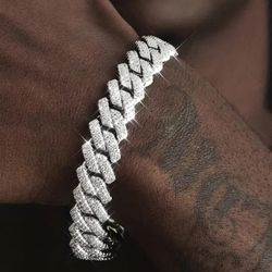 Moissanite Cuban Braclets And Chains