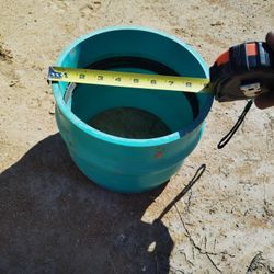 Flower Pots With No Bottom 9 In Across