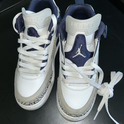 Jordan’s Spizike Low-Youth 