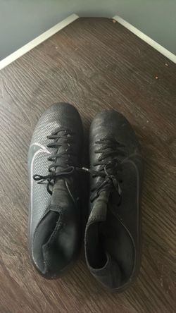 Soccer  Nike shoes you can only pick them up