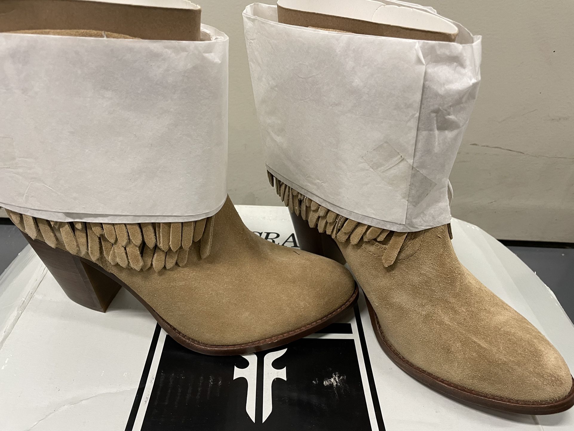 Frye Lana Fringe Short