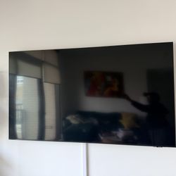 65” 4K Crystal UHD Smart TV + Wall Mount (Like New)