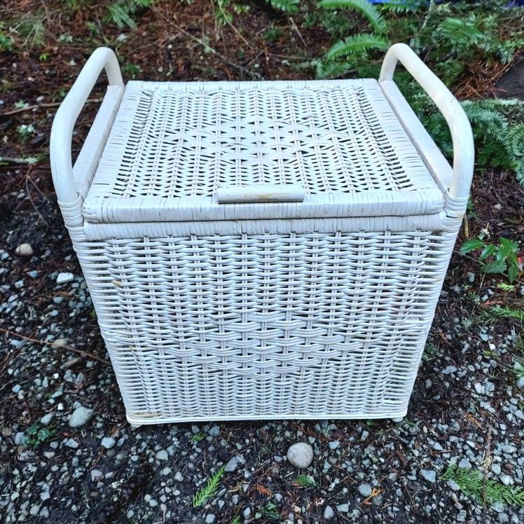 Vintage White Wicker Hamper