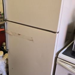 Fridge Working Sat Im Storage Dusty