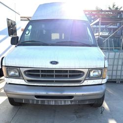 2001 Ford Econoline