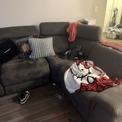 Reclining Sectional Couch 