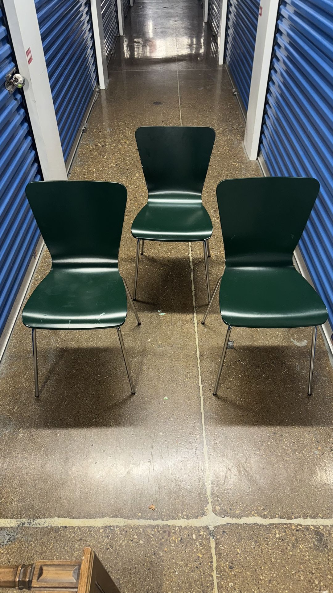 deep hunter green indoor dining chairs