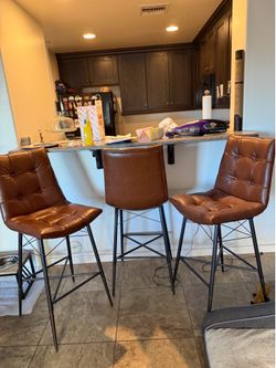 Full back countertop chairs