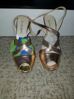 Genuine leather shoes size 39 EUR. Fit 8 1/2 - 9 US woman