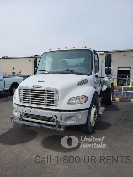 2020 Freightliner M2 106 WATER