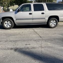 2004 Chevrolet Suburban