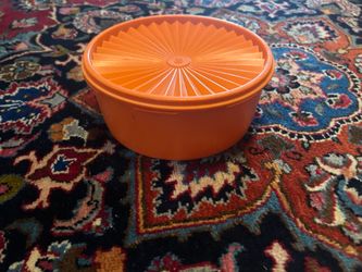 Retro Tupperware Orange Servalier Bowl & Starburst Lid #1205 USA Vtg