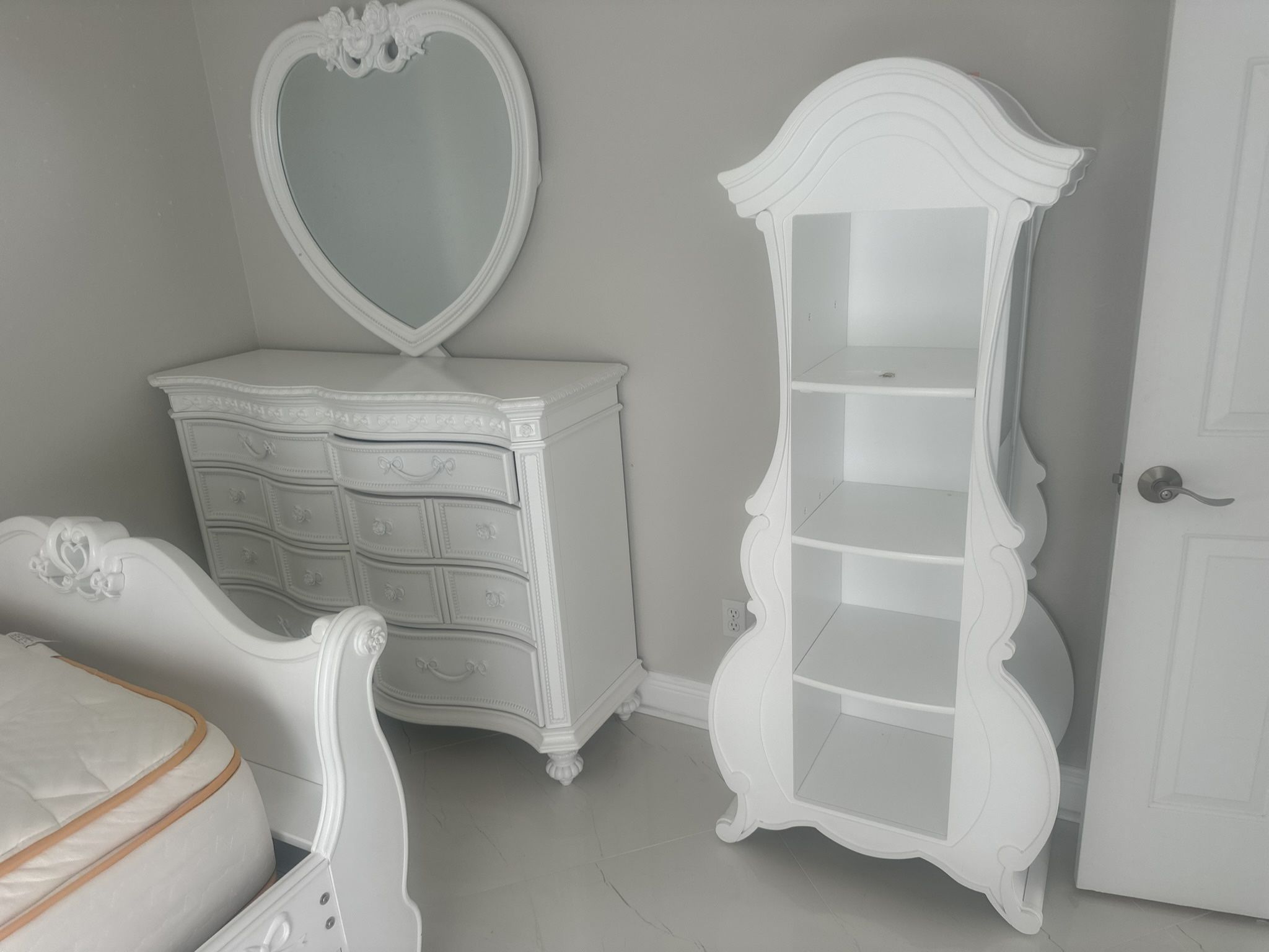 Disney Collection Bedroom Set 