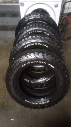 Set of 4) LT265/65R18 BFGoodrich all-Terrain T/A