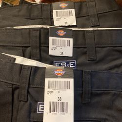 7 PAIRS OF BRABDNEW DICKIES SHORTS ZIZE 38 