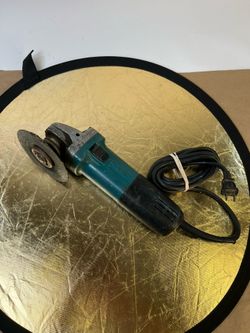 Used Makita 9557NB 4-1/2" Wired Angle Grinder  