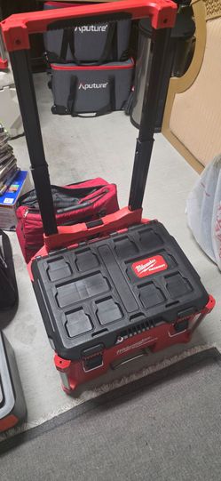 Brand New Milwaukee PACKOUT Rolling Tool Box