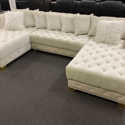 New white Jordan Sectional with free delivery