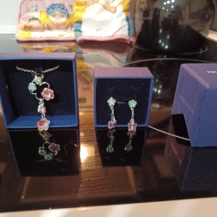 Swarovski Matching Butterfly Earrings And Necklace / Brand New