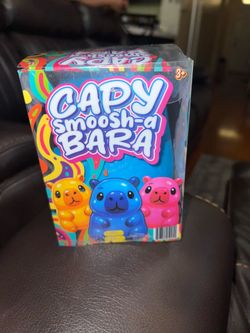 CAPY BARA SMOOSH TOY
